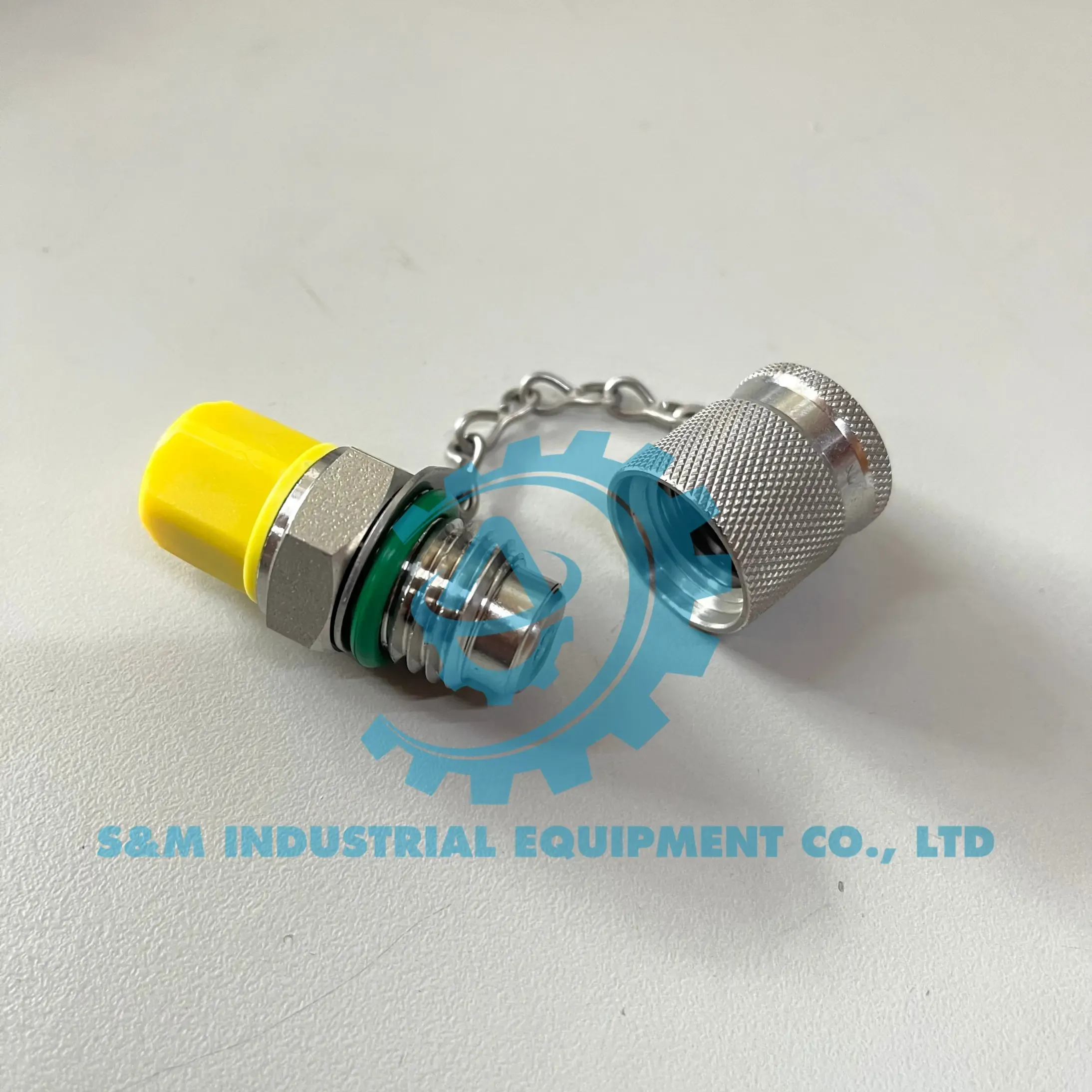 Đầu kiểm tra áp suất Dicsa với nắp kim loại