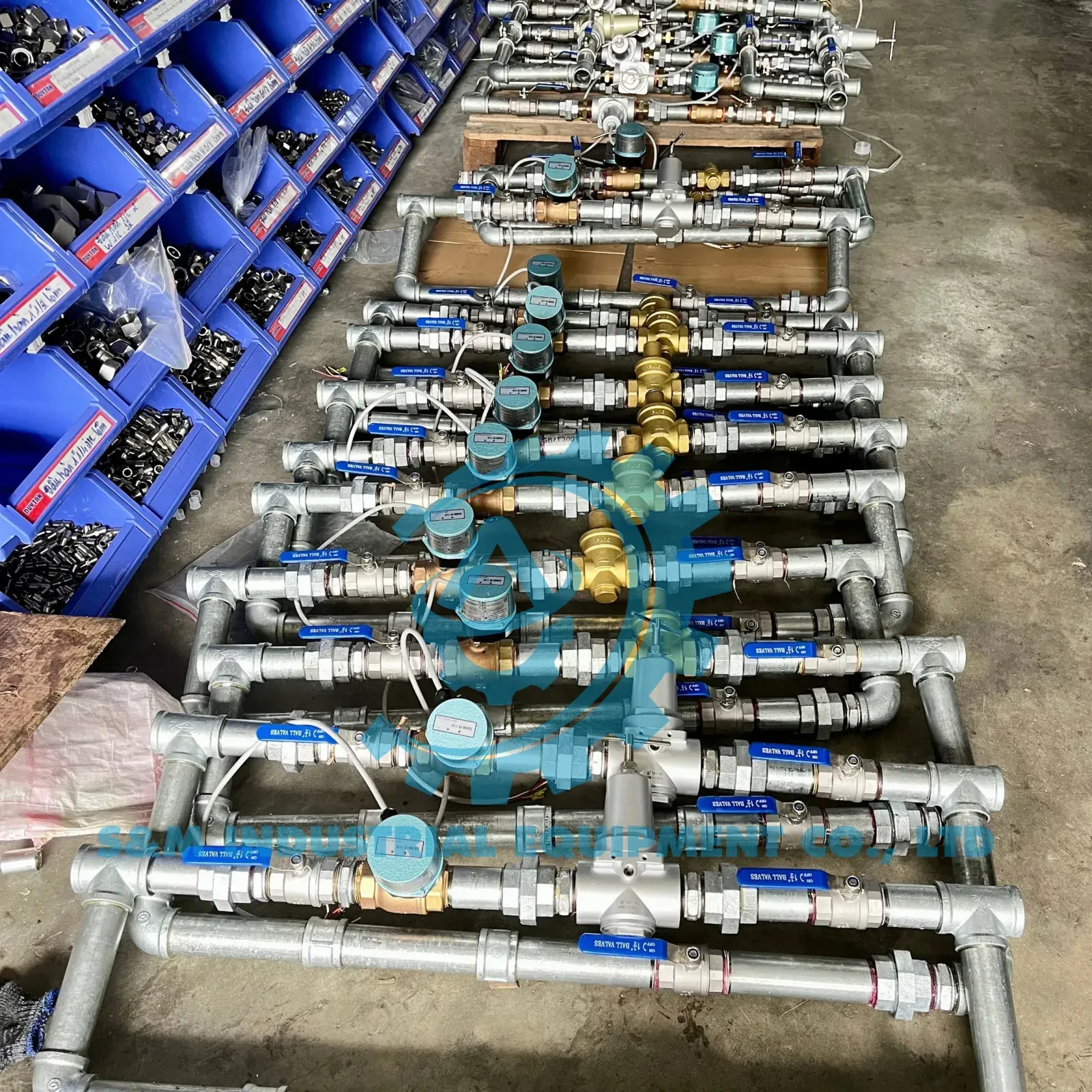 Các cụm đường ống và van được chuẩn bị tại xưởng SMIE