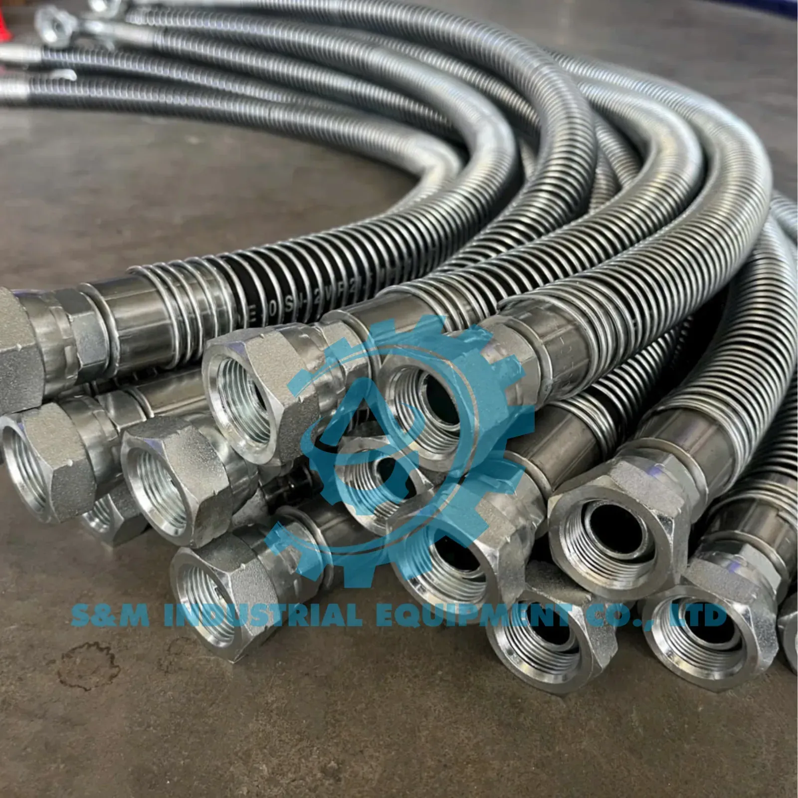 Ống thủy lực lắp lò xo bảo vệ