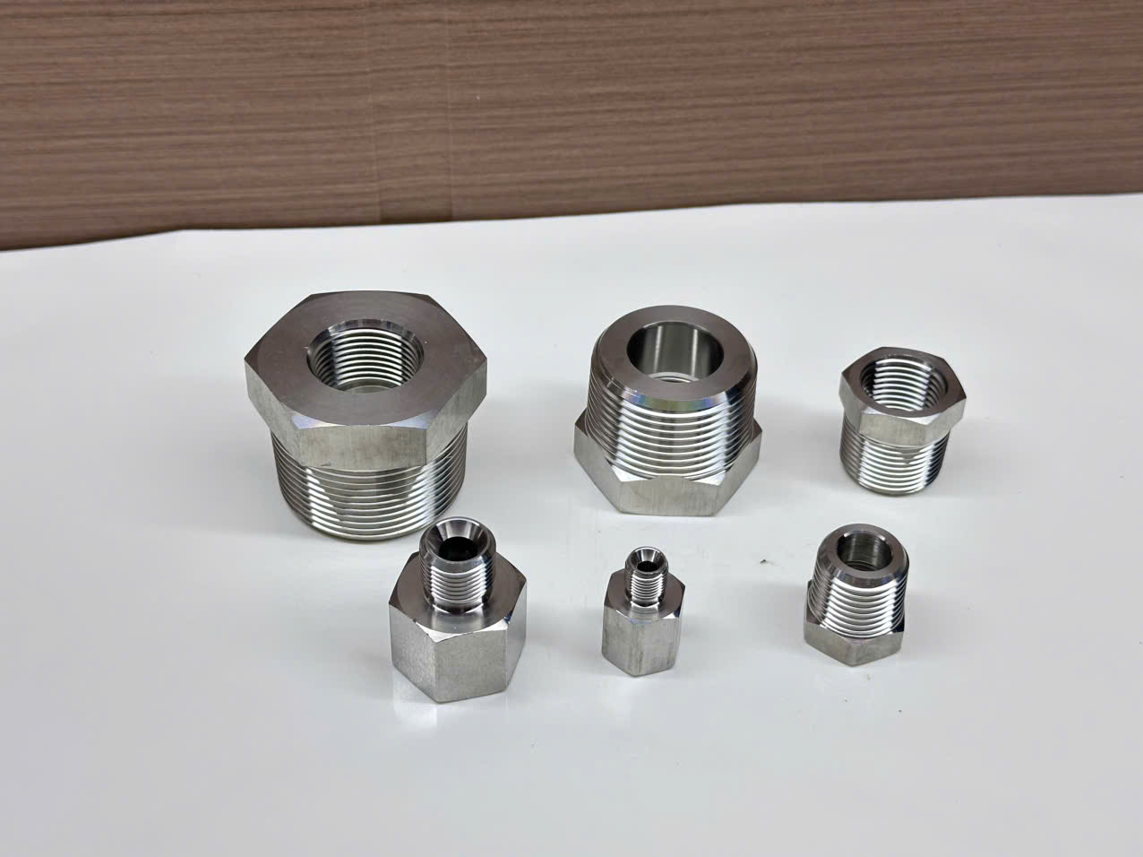 Nối giảm ren ngoài inox